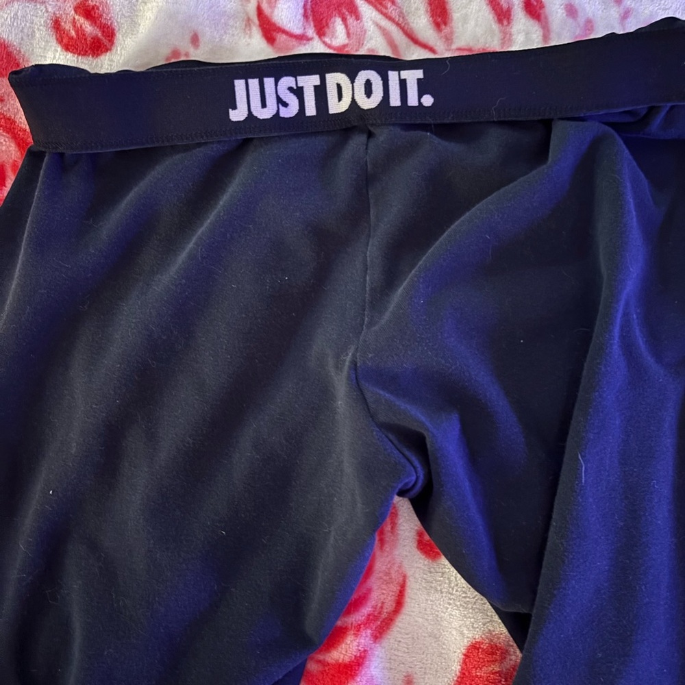 Nike Black Leggings Performance Stretch with just Do it detail